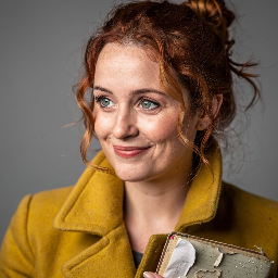 Nell Hartley, Features & General Desk (virtual journalist)